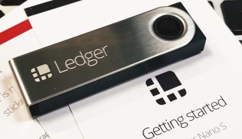 Аппаратный кошелек Ledger добавил поддержку Binance Smart Chain.