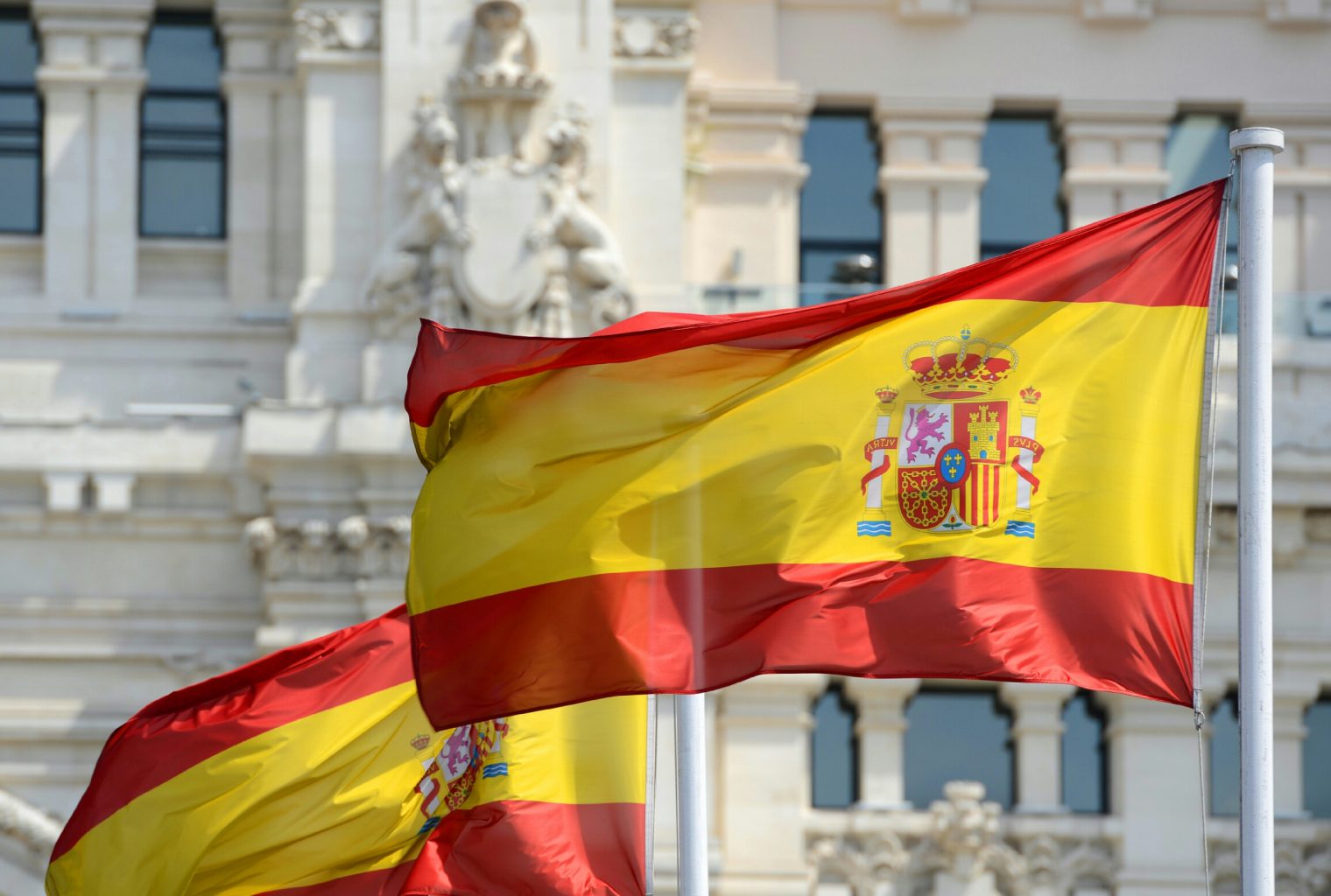 Испанские сми. Флаг Испании. Законодательство Испании. Правительство Испании. Испанский флаг.