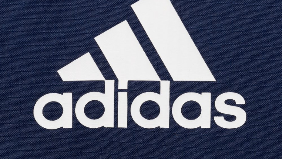 Компания Adidas заявила о сотрудничестве с американской криптовалютной биржей Coinbase.