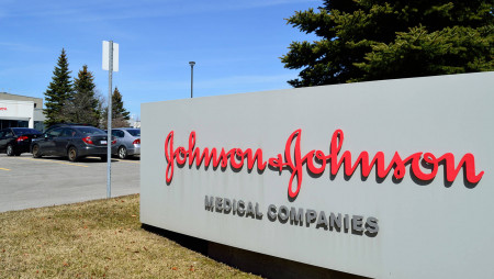 Johnson&Johnson подал заявку на регистрацию товарных знаков для виртуальных товаров.